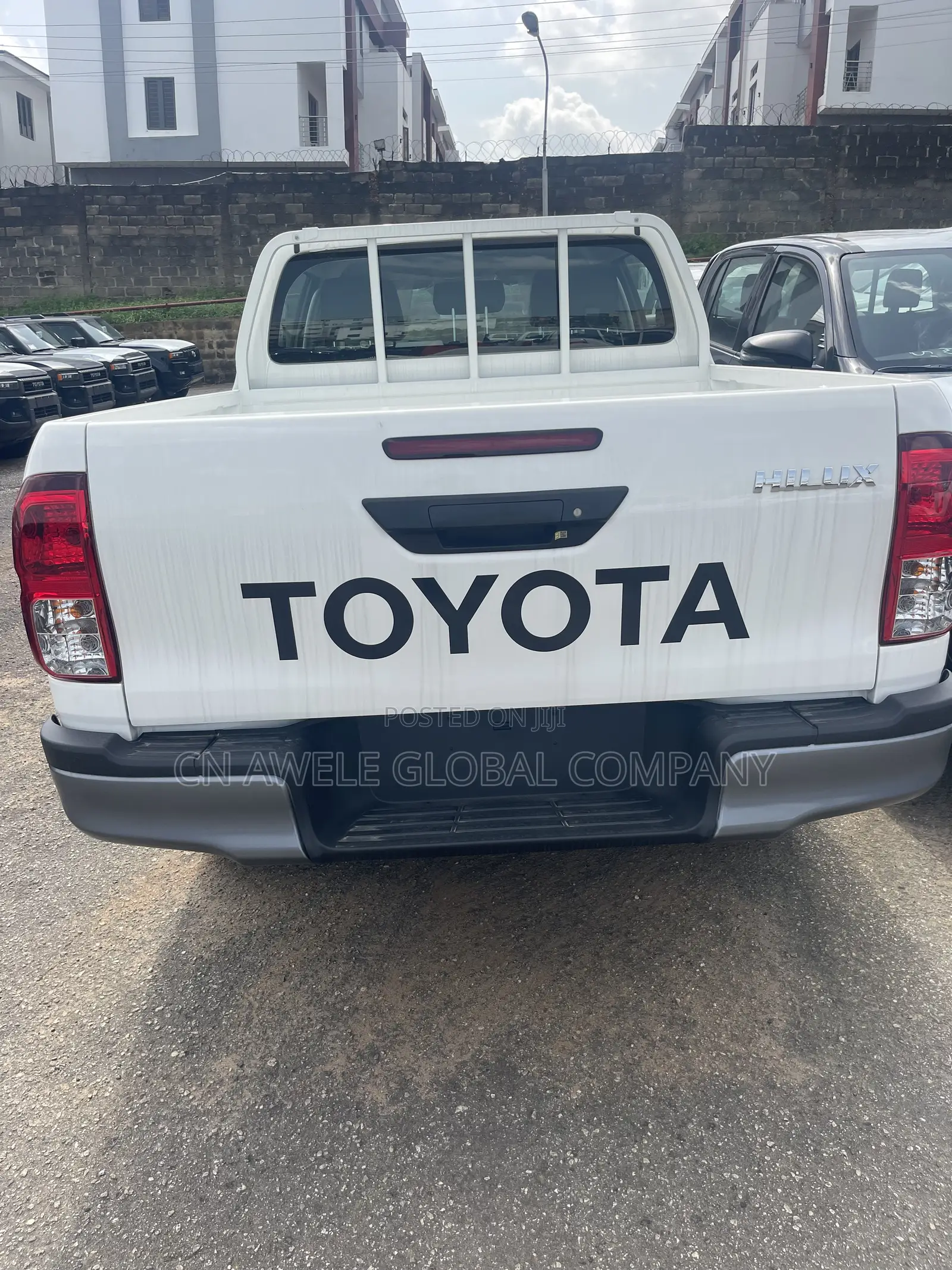 New Toyota Hilux 2025 White