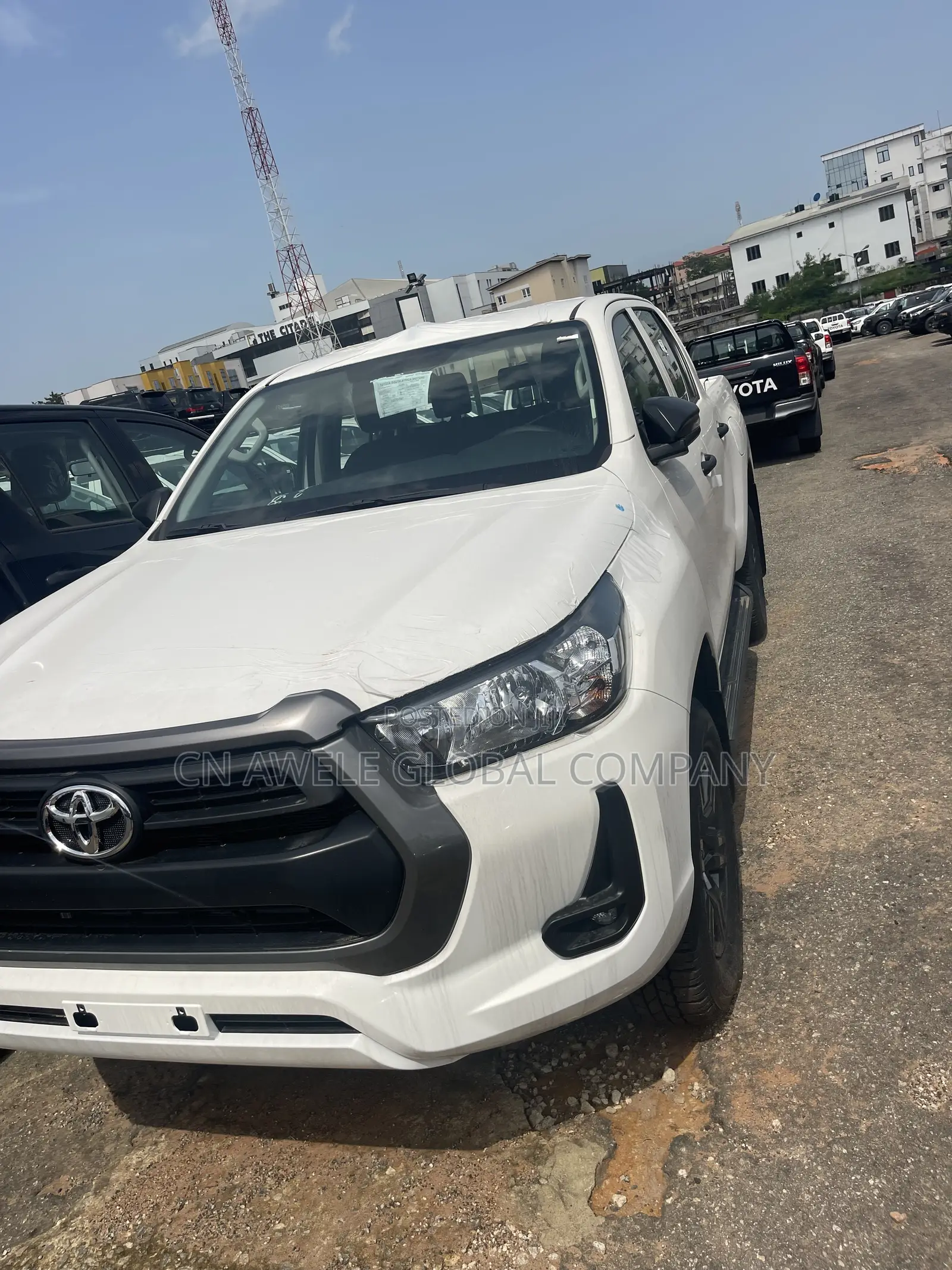 New Toyota Hilux 2025 White