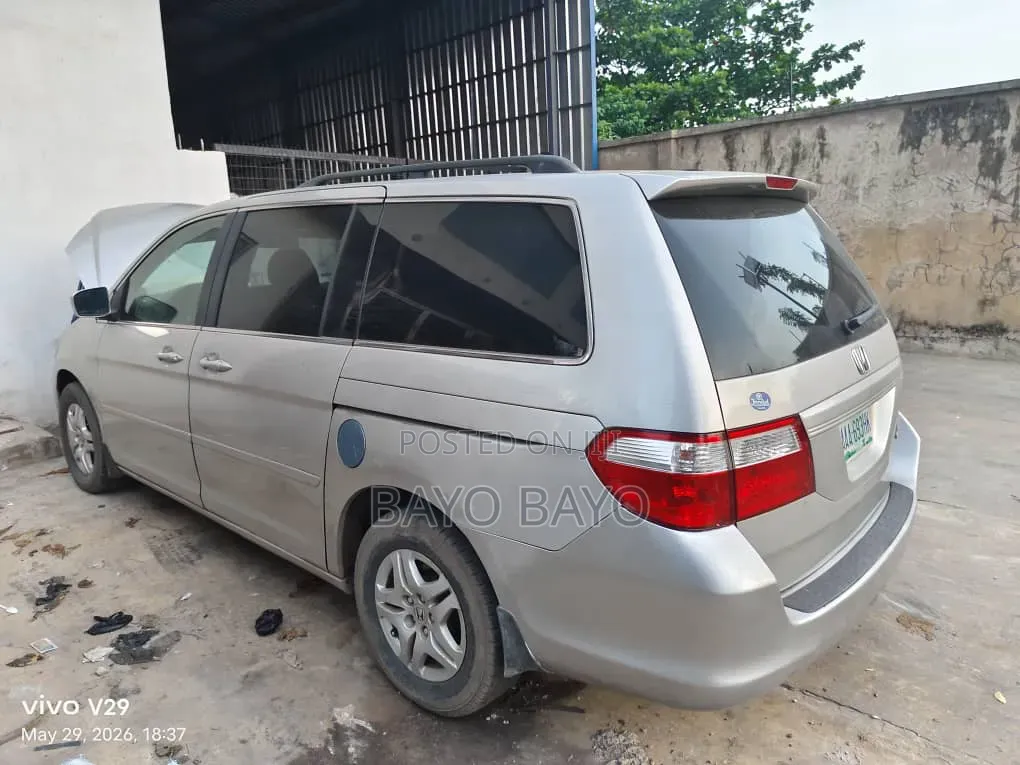 Honda Odyssey Touring 2008 Silver