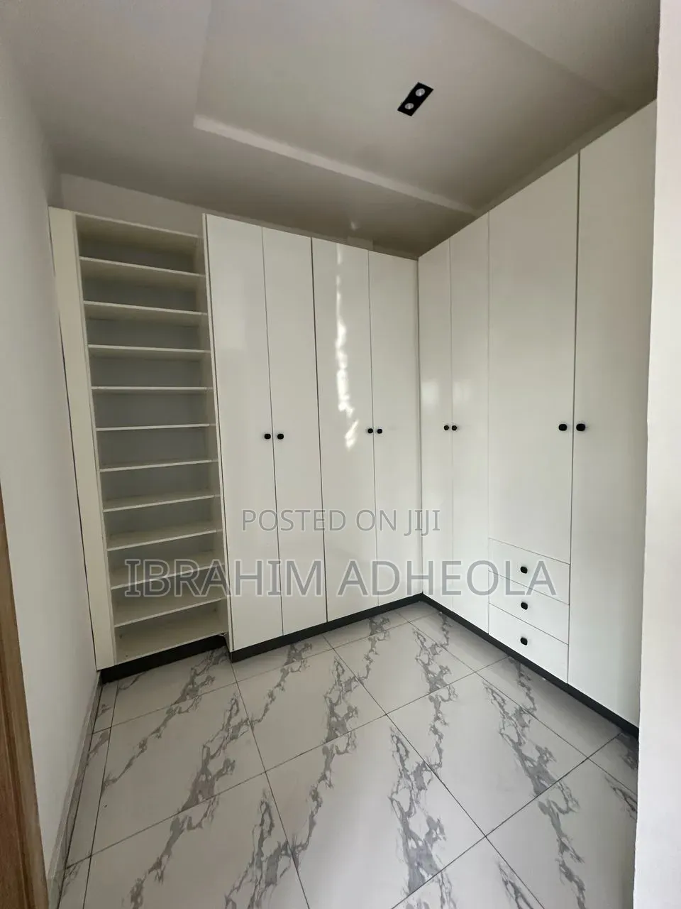 4bdrm Duplex in Millennium, Millenuim/UPS for sale