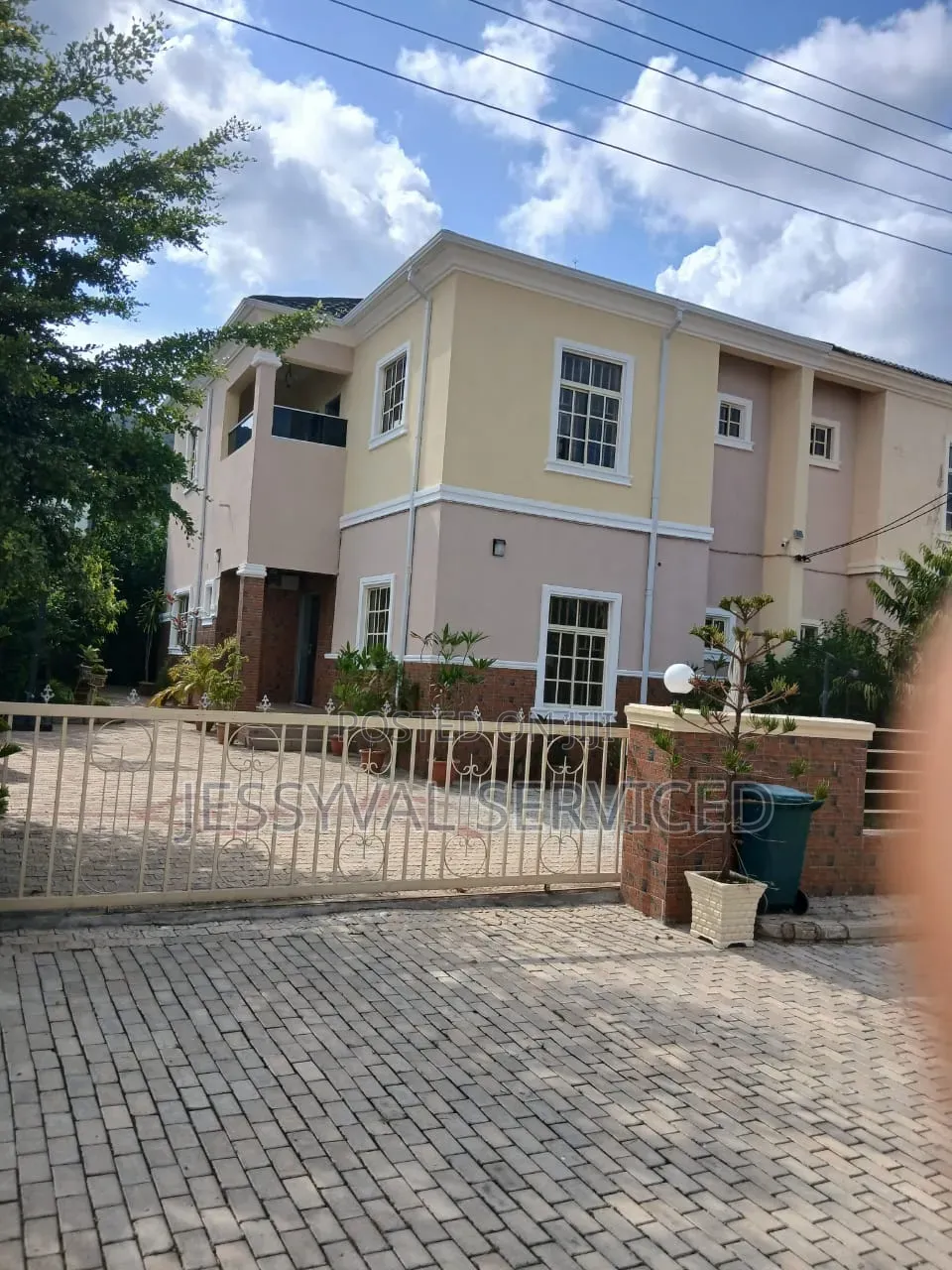 3bdrm Duplex in Karshi for sale