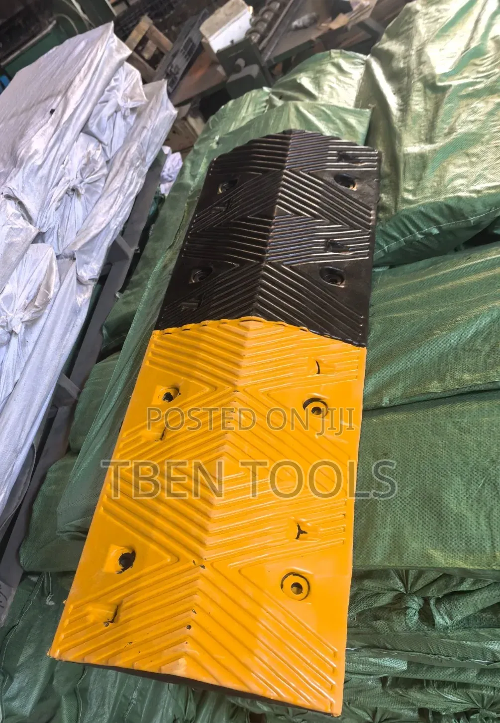Heavy-Duty Rubber Speed Bump