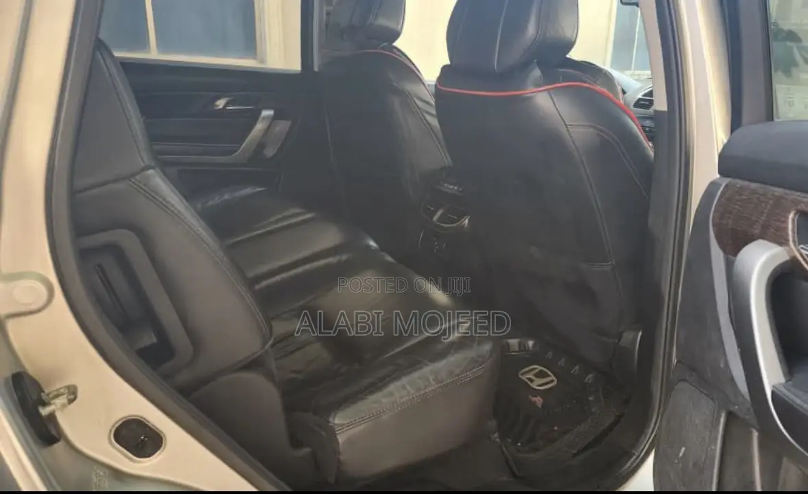 Acura MDX Advance Package SUV AWD (3.7L 6cyl 6A) 2011 Silver