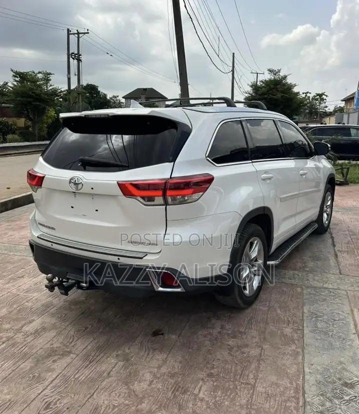 Toyota Highlander Limited 4x4 V6 (3.5L 6cyl 8A) 2017 White