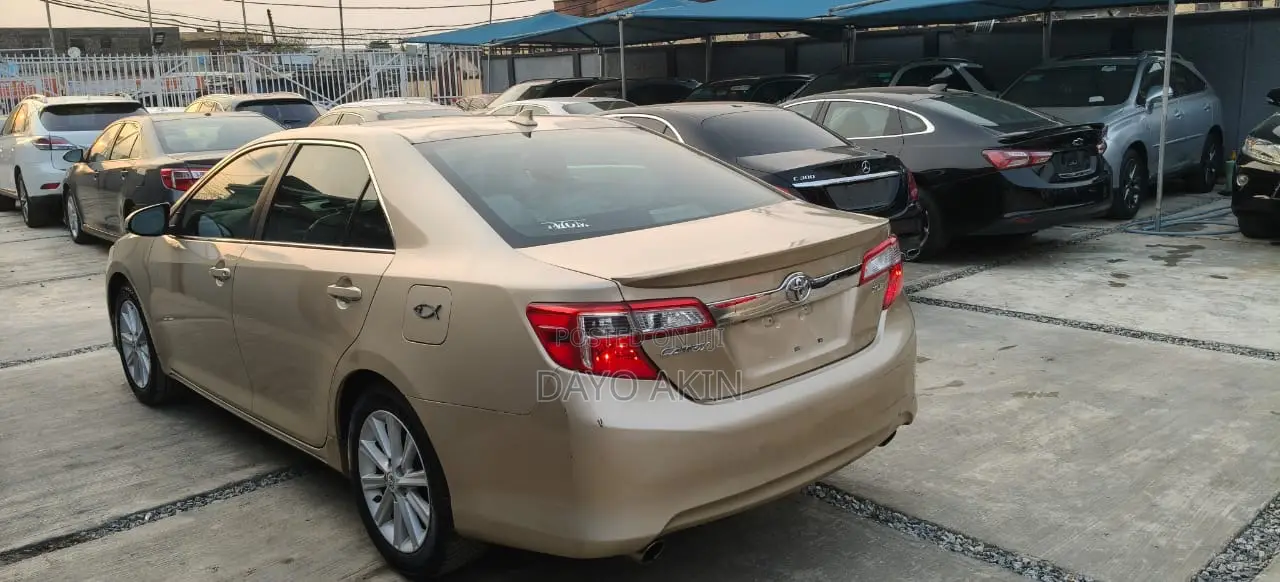 Toyota Camry 2013 Gold