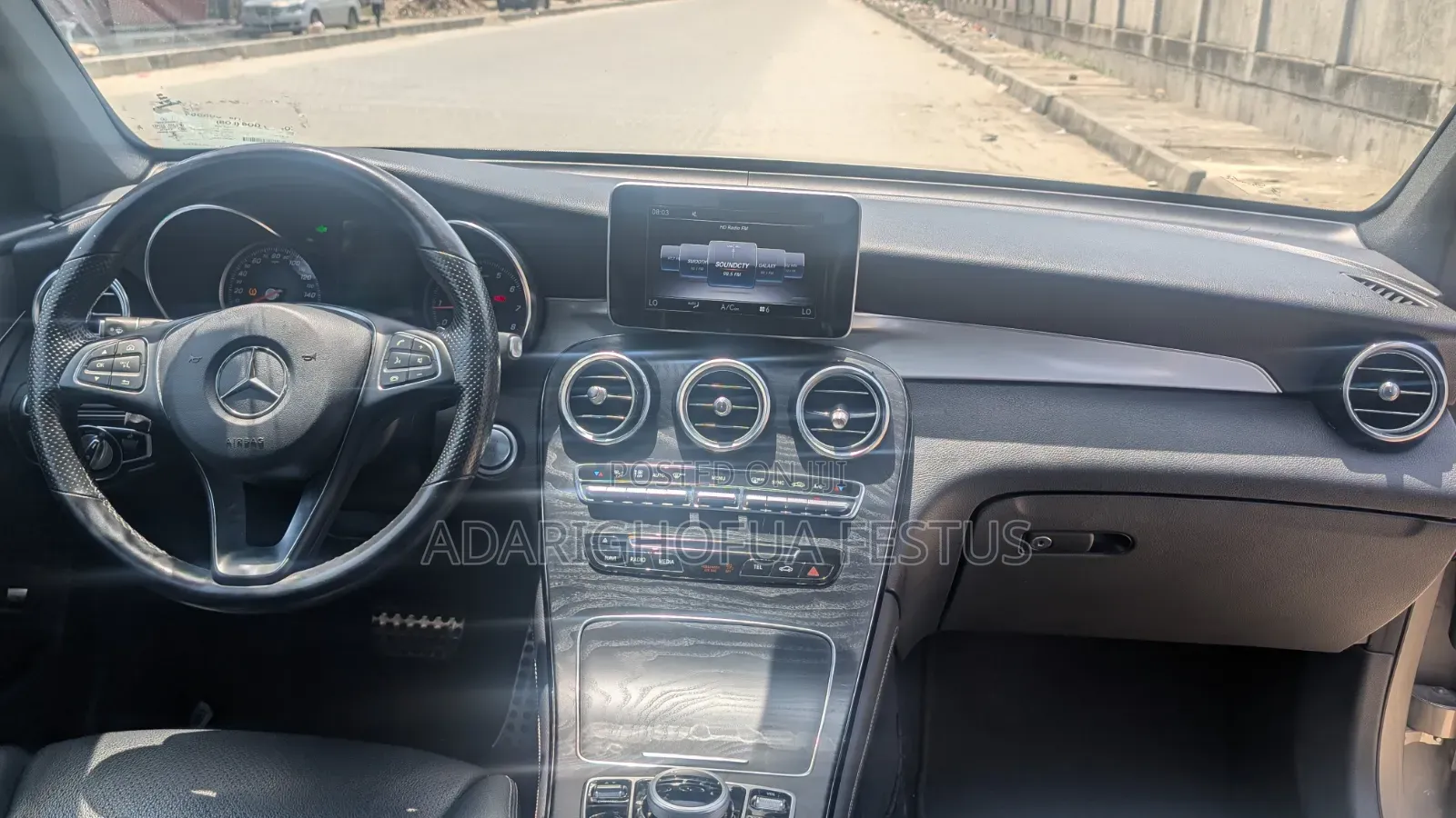 Mercedes-Benz GLC-Class 2019 Beige