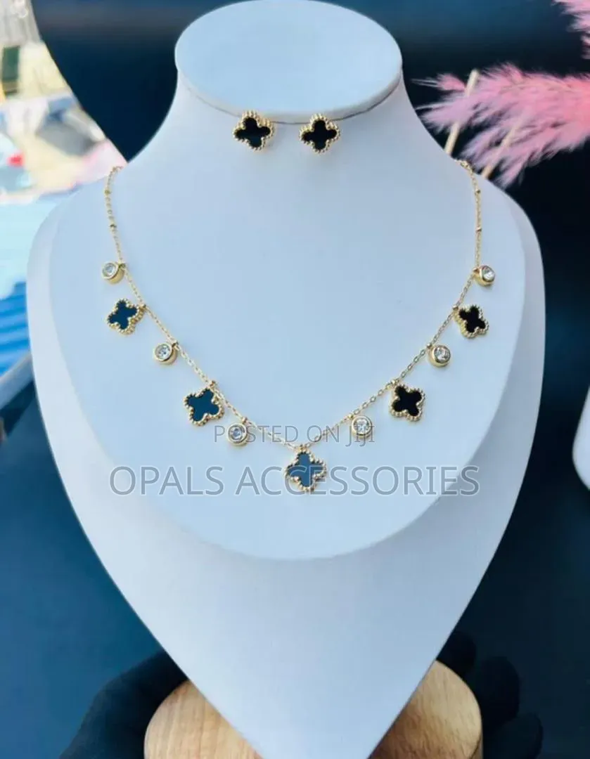 Four-Leaf Clover Jewelry Set With Crystal Station Necklace Earrings