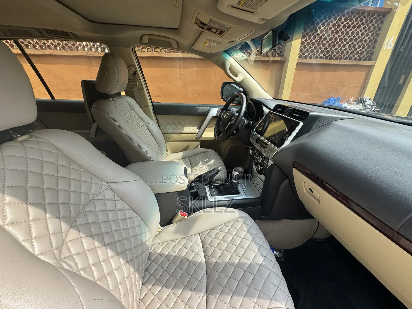 Toyota Land Cruiser Prado 2015 Black