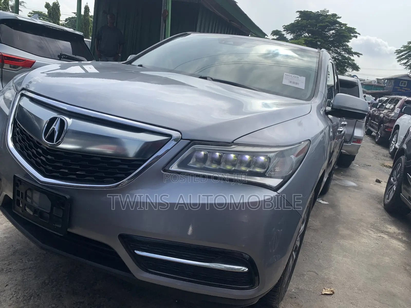 Acura MDX SUV 4dr FWD (3.5L 6cyl 9A) 2016 Silver