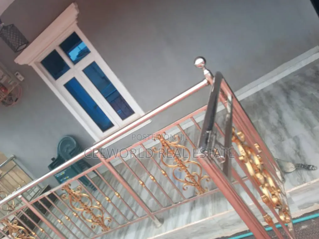 5bdrm Bungalow in Opposite Christ High for rent