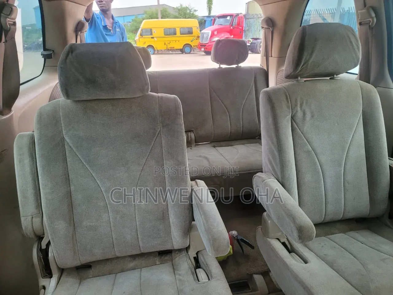 Mazda MPV 2002 Gold