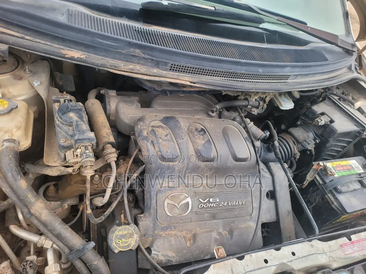 Mazda MPV 2002 Gold