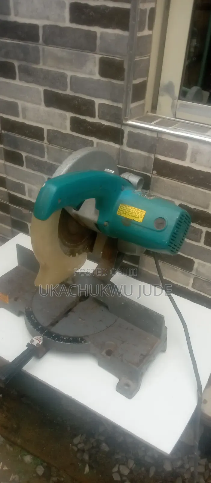 Tokunbo Makita 2401b 10" Miter Saw