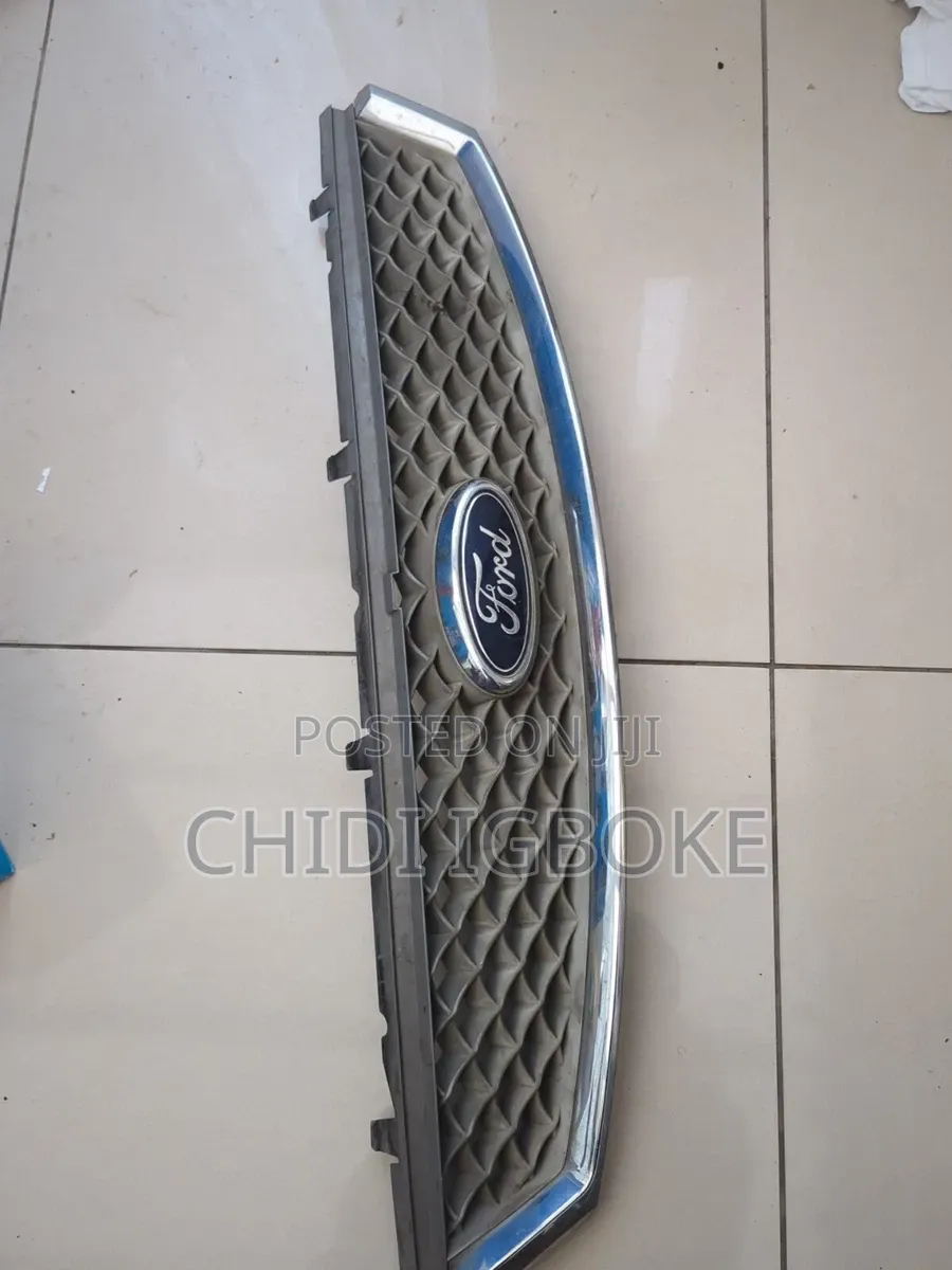 Font Grille Ford Galaxy 2002 Model
