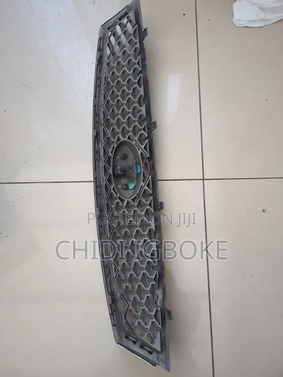 Font Grille Ford Galaxy 2002 Model