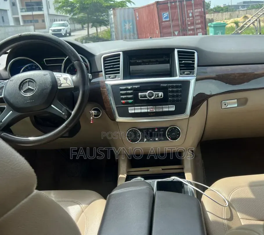 Mercedes-Benz M Class ML 350 4Matic 2013 White