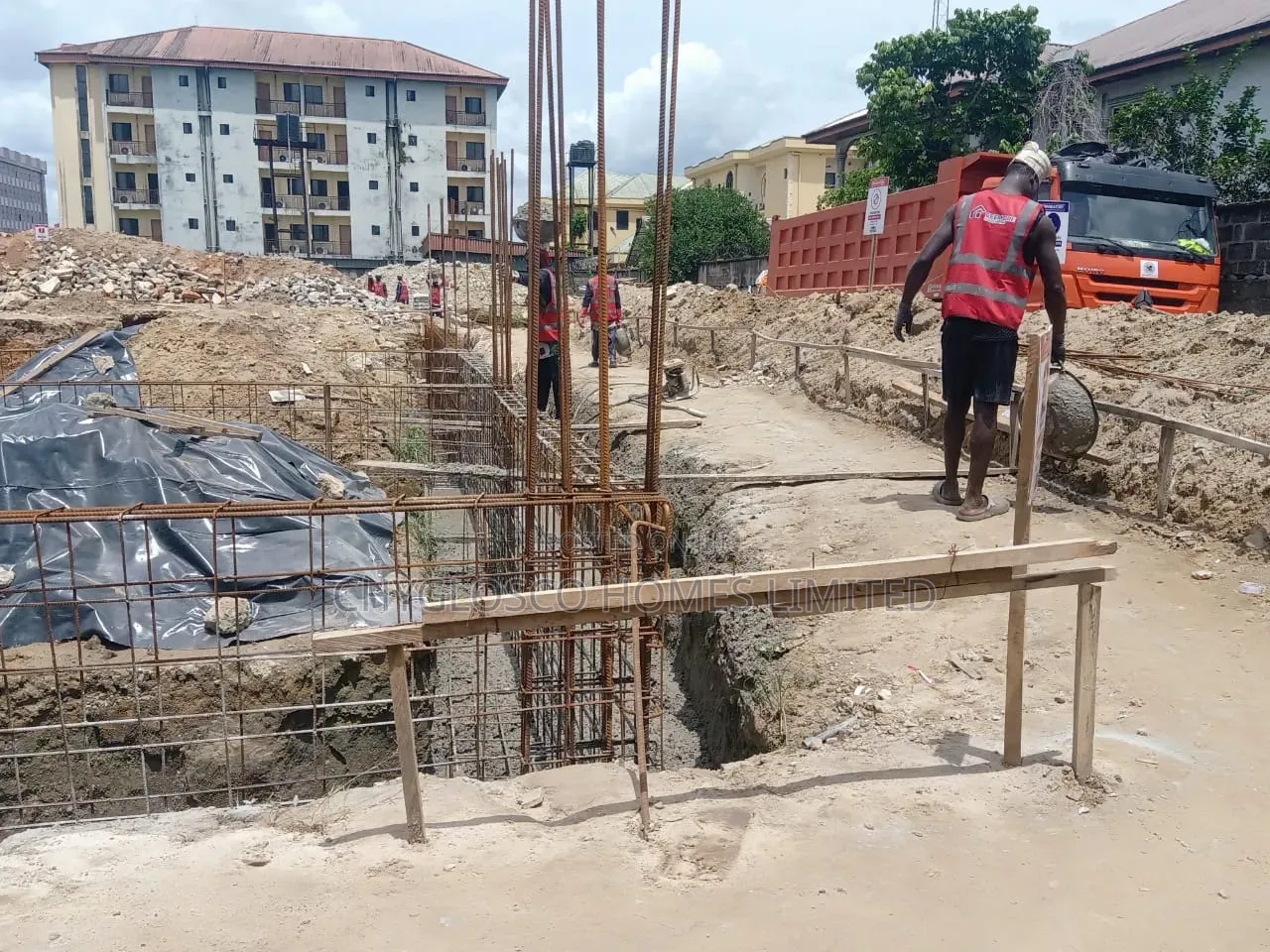 2bdrm Apartment In Gra Phase 2 / Port-harcourt For Sale