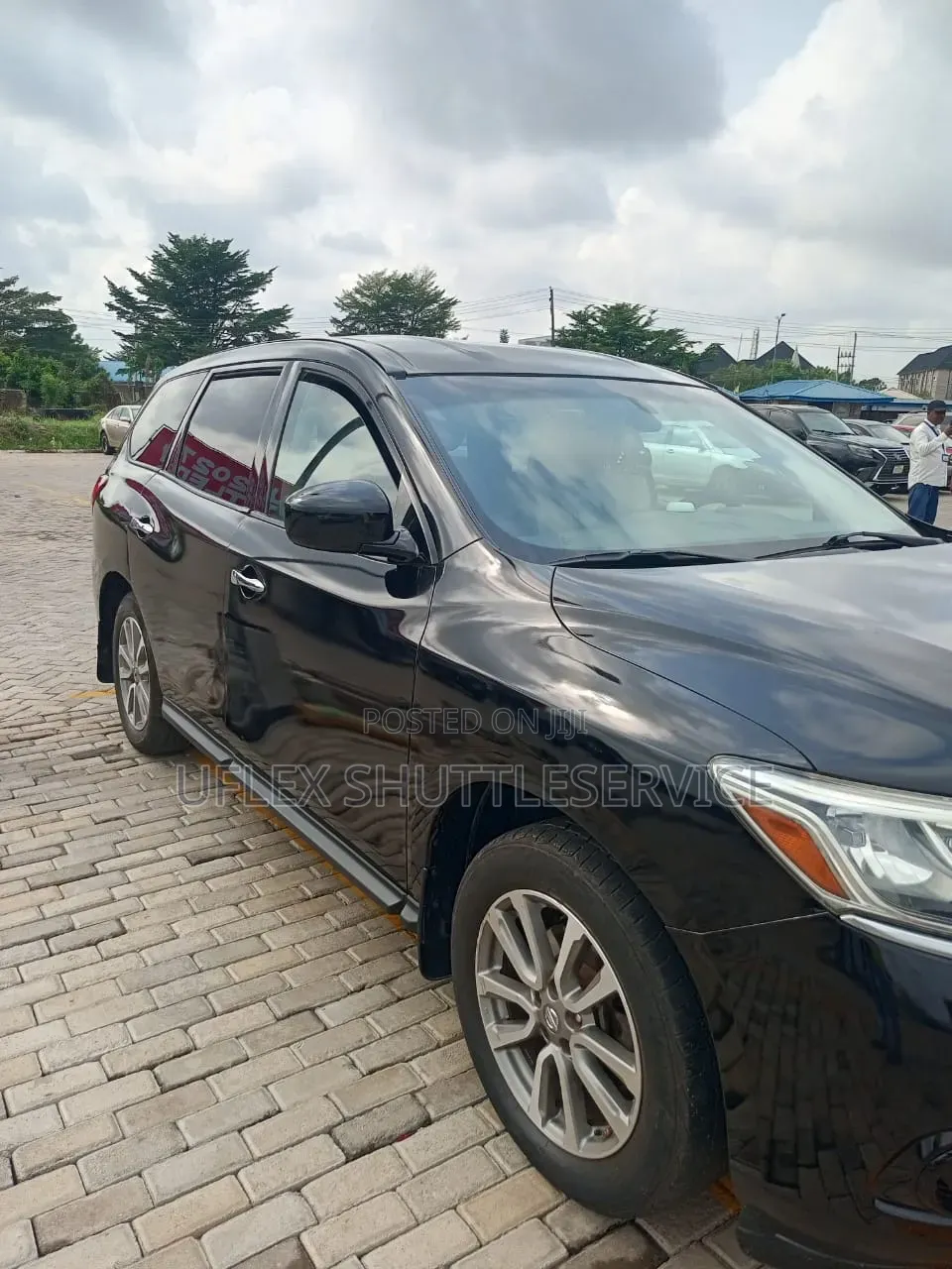 Nissan Pathfinder SUV 2016 Car Renting
