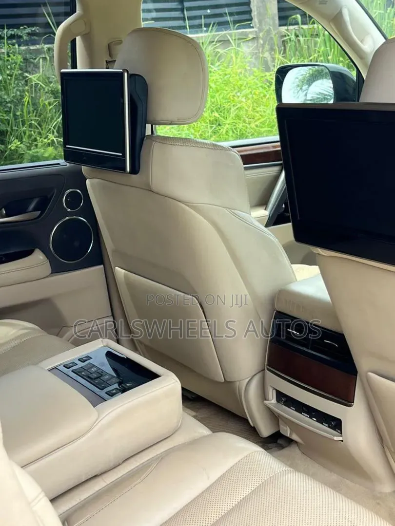 Lexus LX 570 (5 seats) AWD 2017 Black