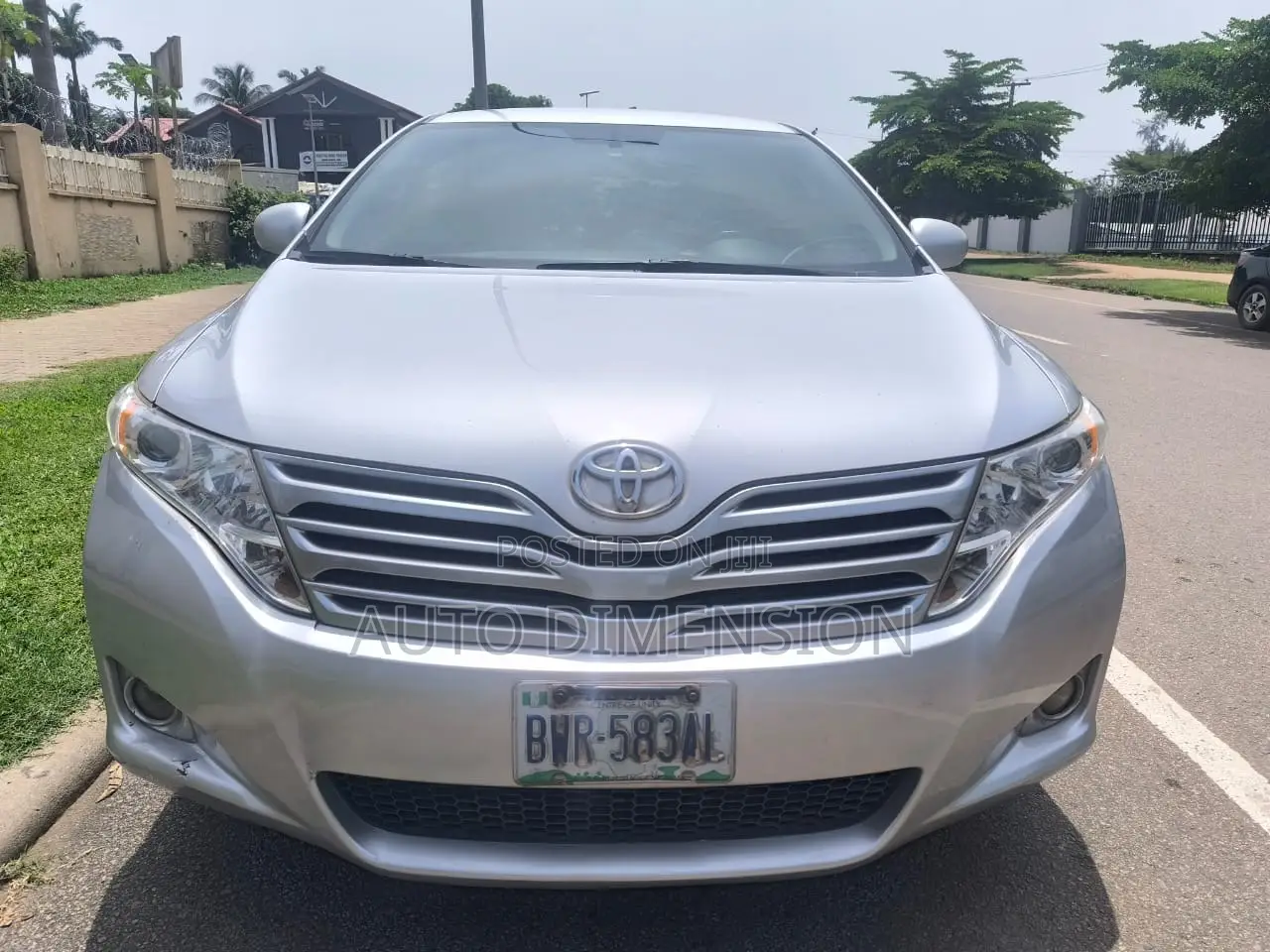 Toyota Venza XLE 2010 Silver