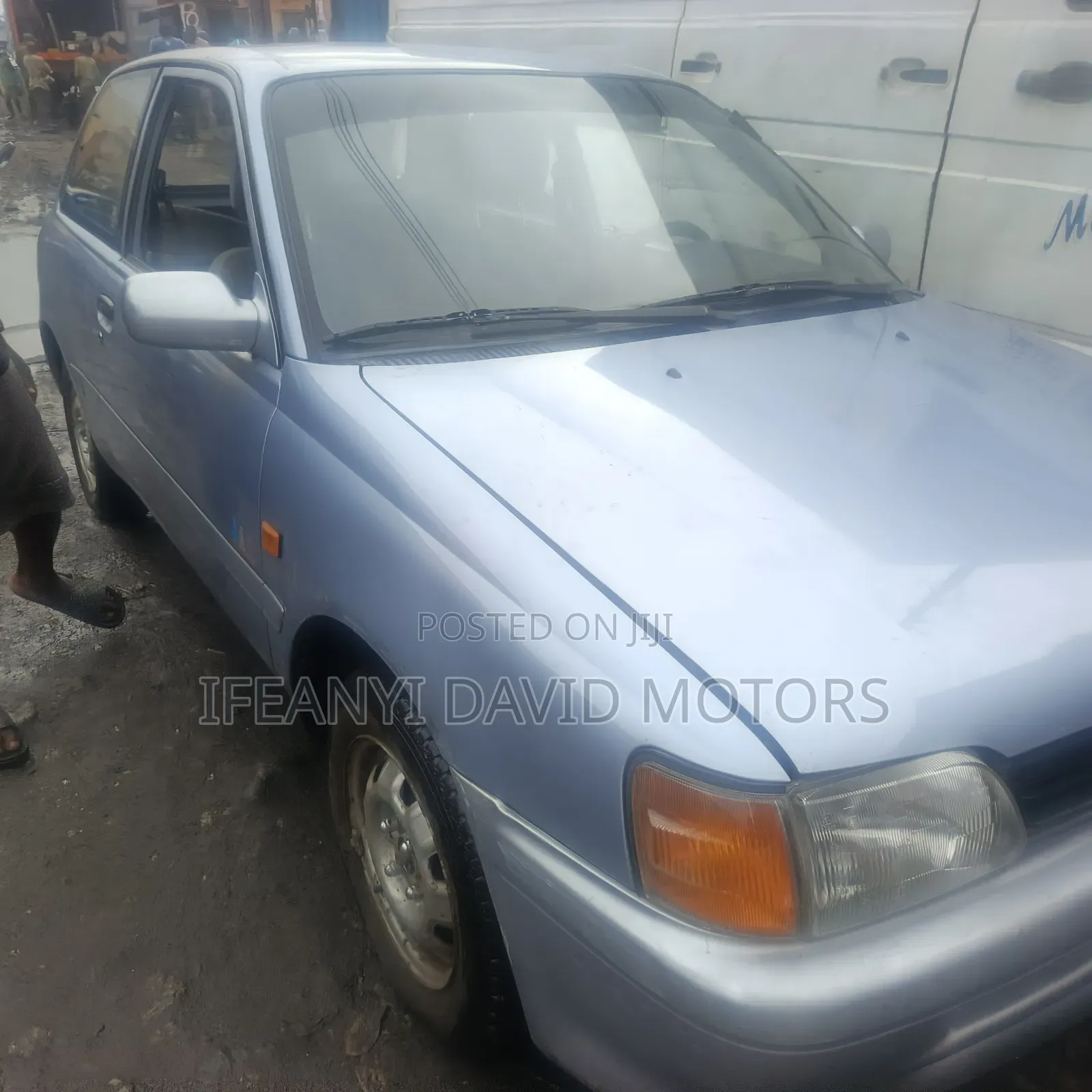 Toyota Starlet 1998 Blue