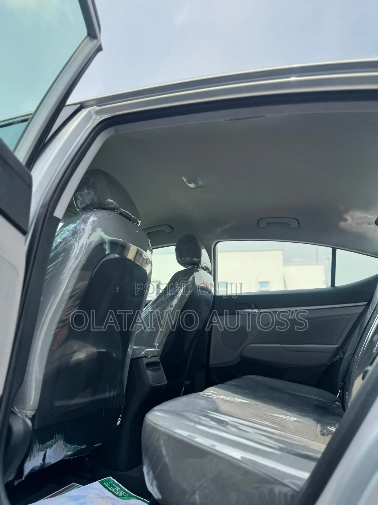 Hyundai Elantra ECO Sedan FWD (1.4L 4cyl 7A) 2017 Silver