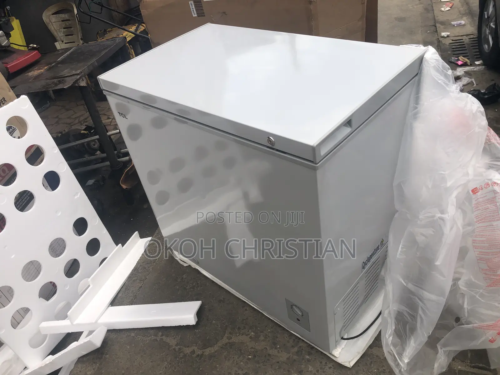 TCL Inverter Freezer 250 Liters