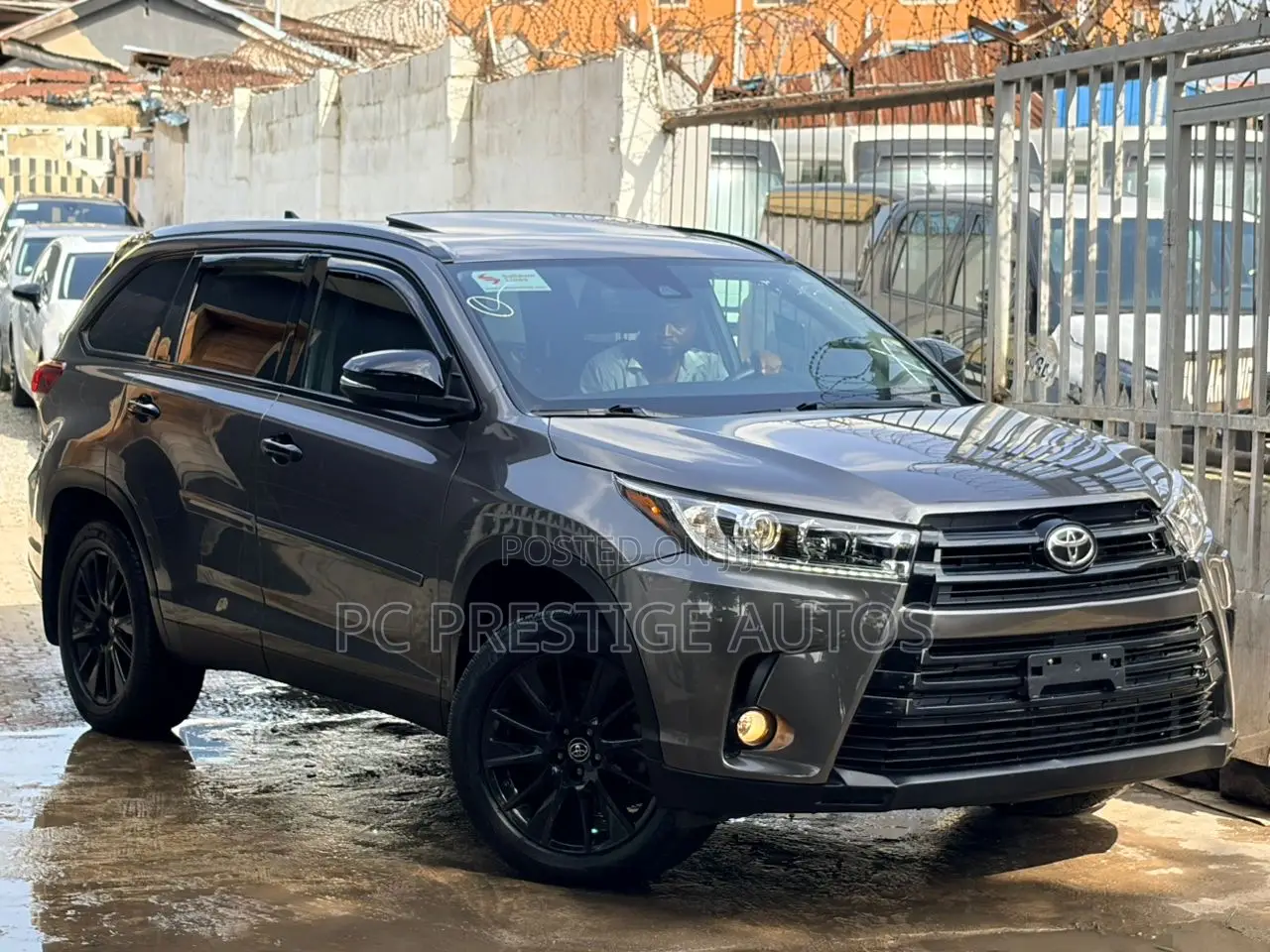 Toyota Highlander XLE 2019 Pearl