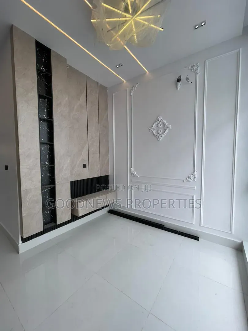 5bdrm Duplex in Vgc Lekki Lagos for sale