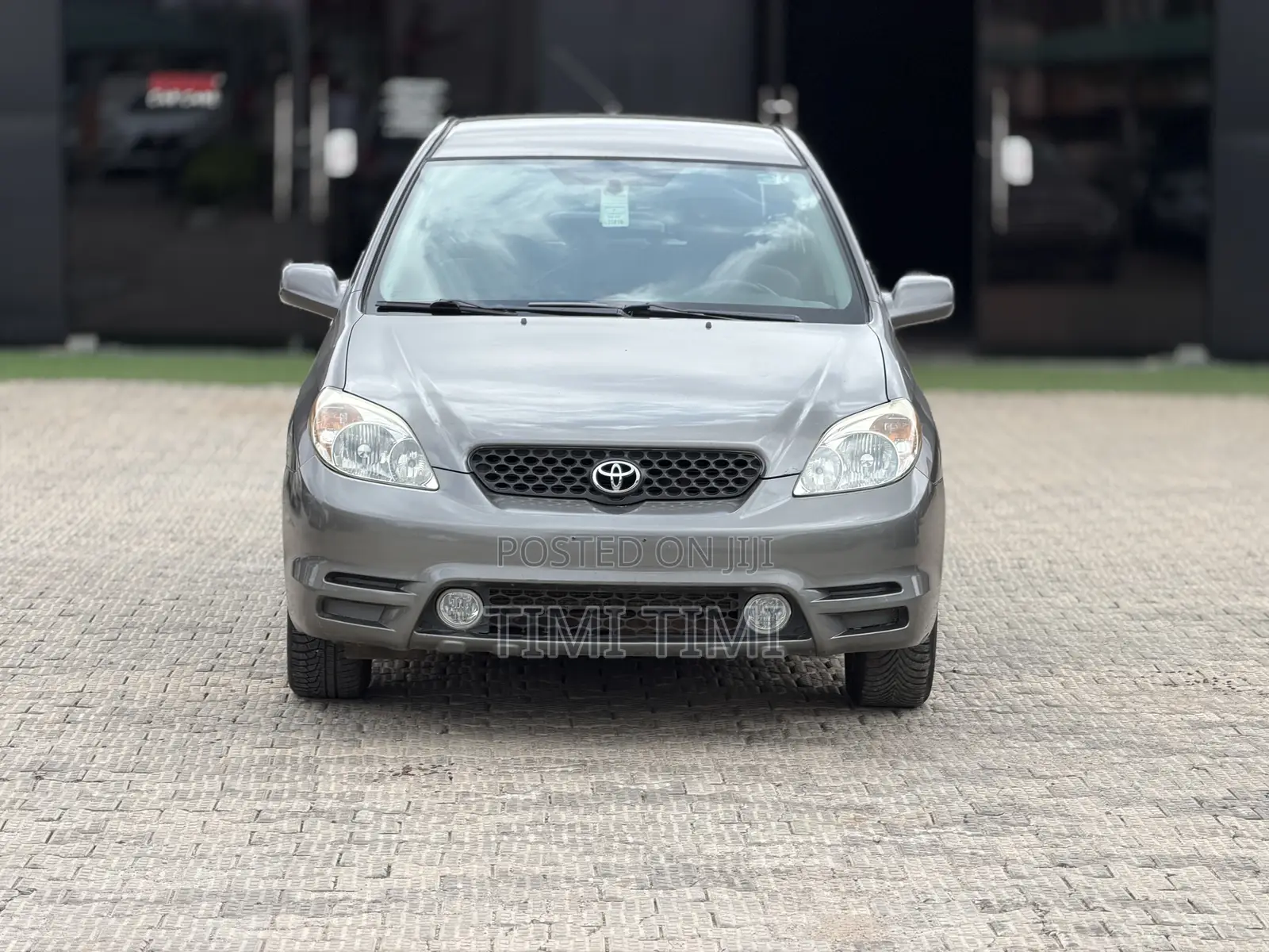 Toyota Matrix XRS Hatchback FWD (1.8L 4cyl 6M) 2004 Gray
