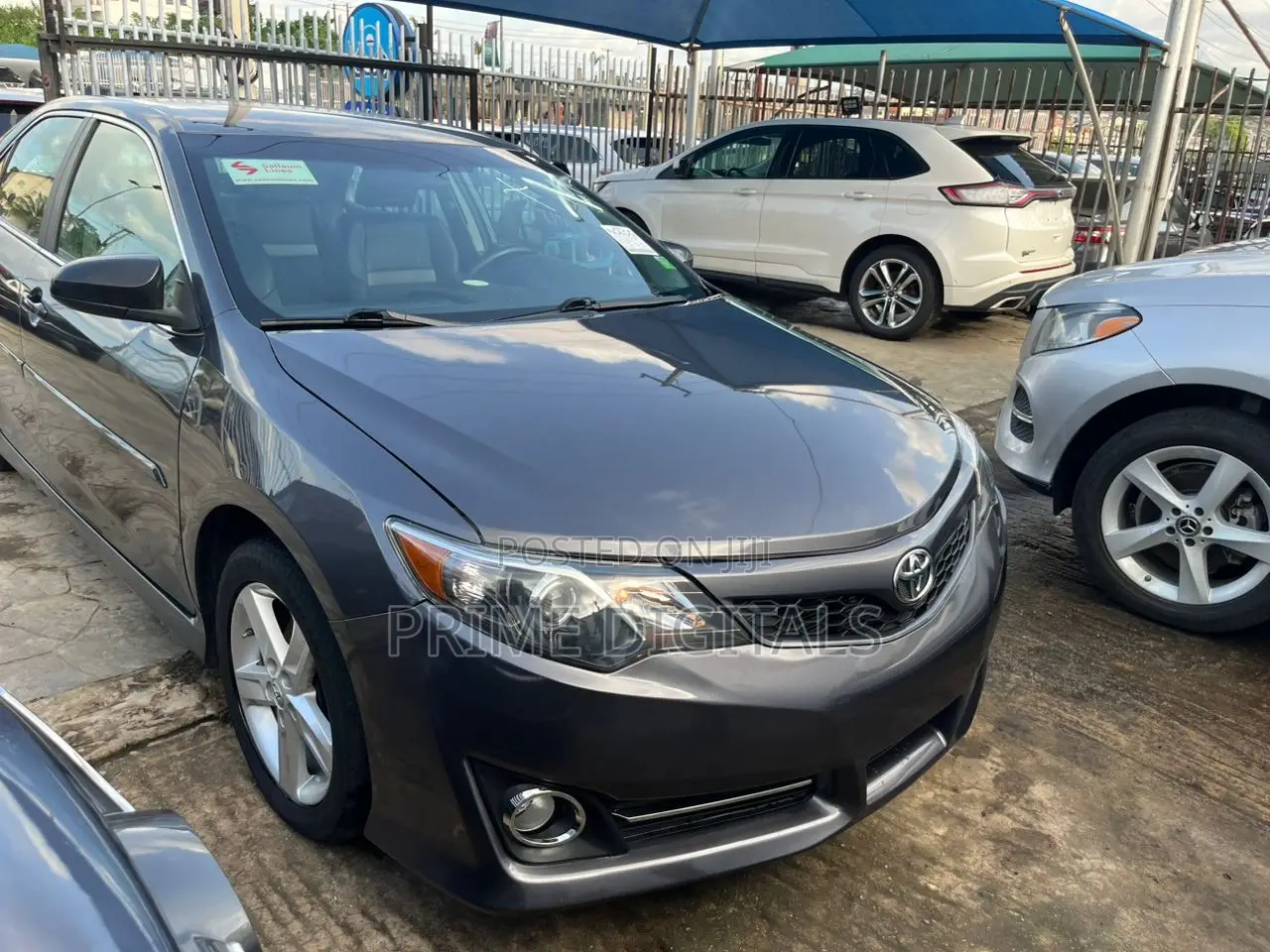 Toyota Camry SE 4dr Sedan (2.5L 4cyl 6A) 2013 Gray
