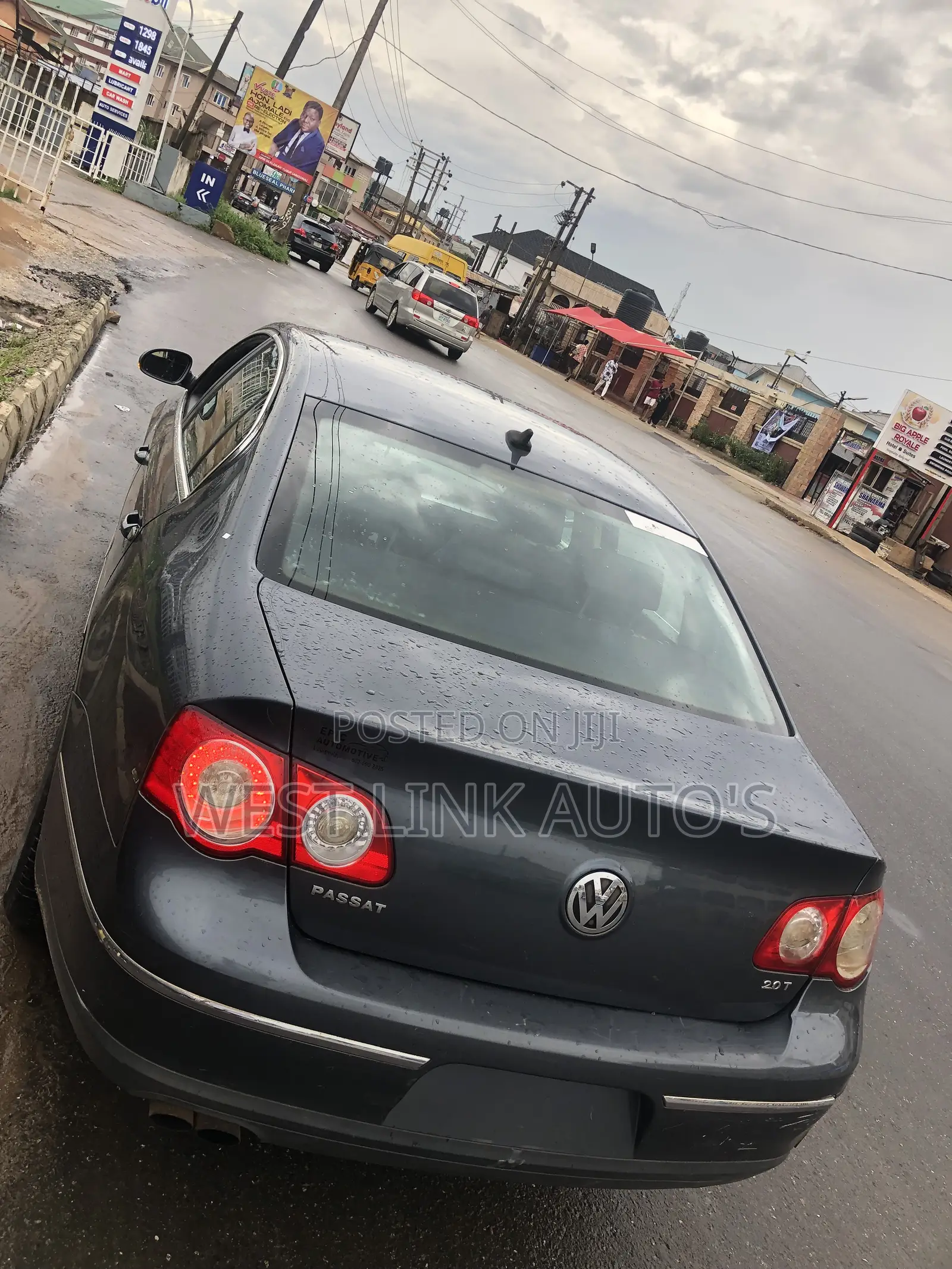 Volkswagen Passat 2010 Gray