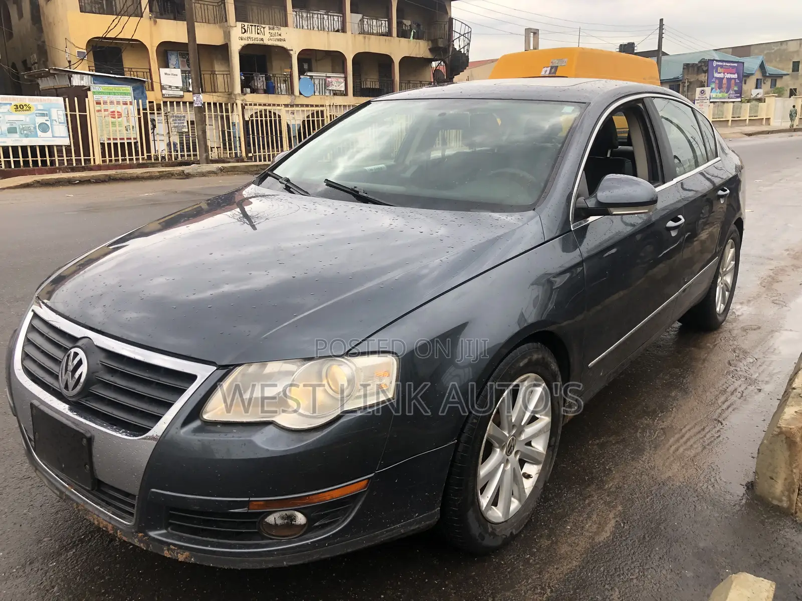 Volkswagen Passat 2010 Gray