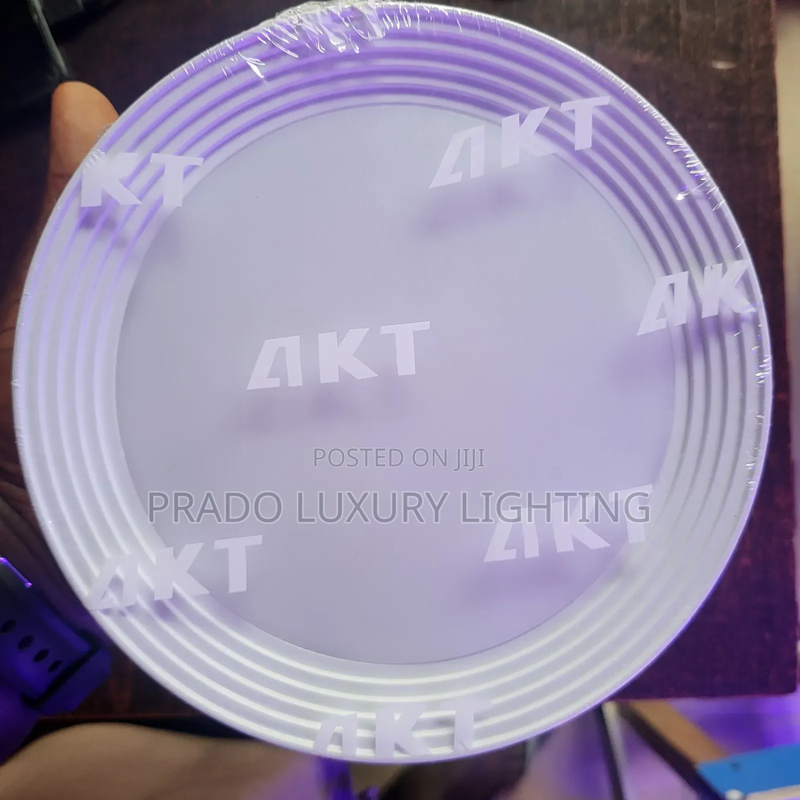 Akt 12w Surface Light