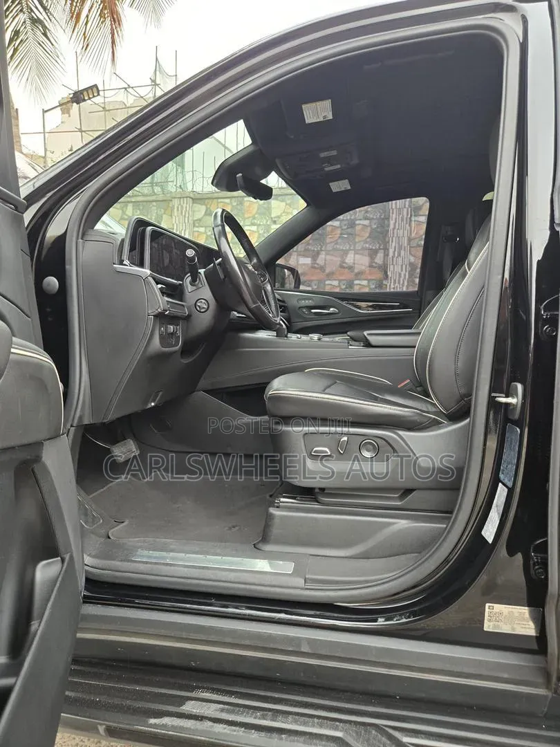Cadillac Escalade Premium Luxury Platinum 4WD 2024 Black