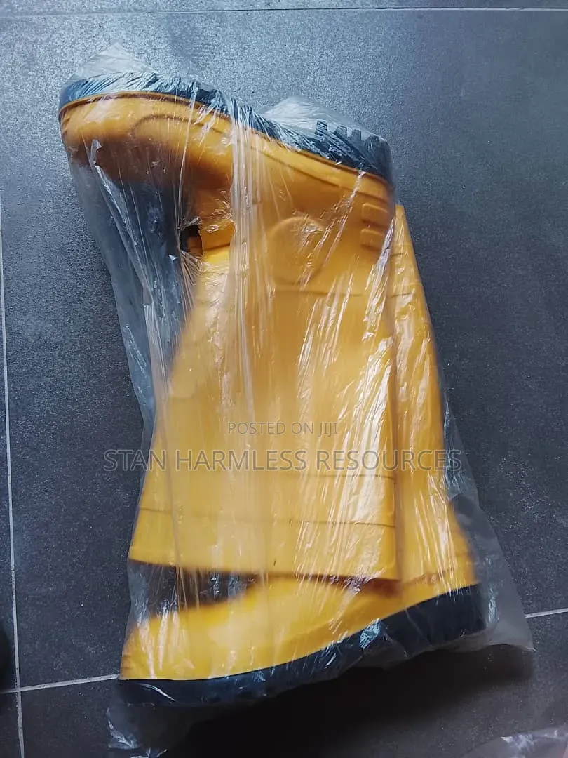 Safety And Non Safety Rain Boot