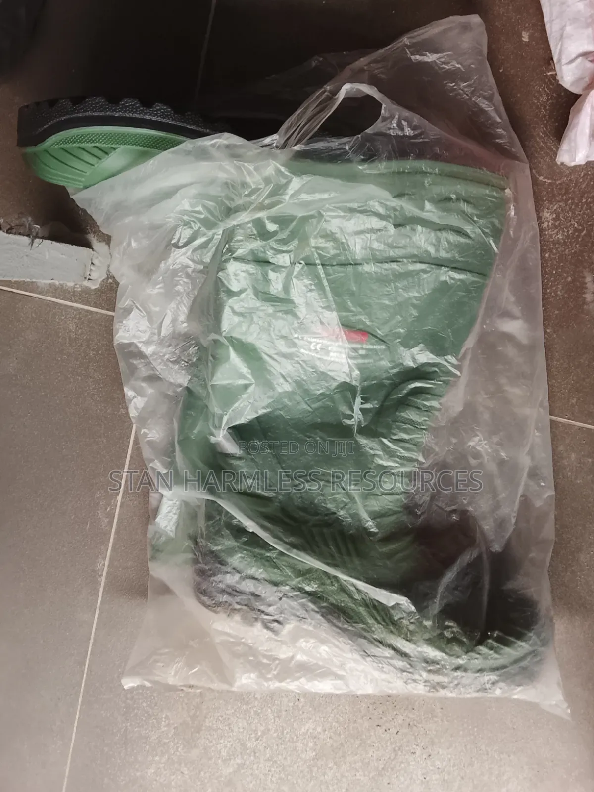 Safety And Non Safety Rain Boot