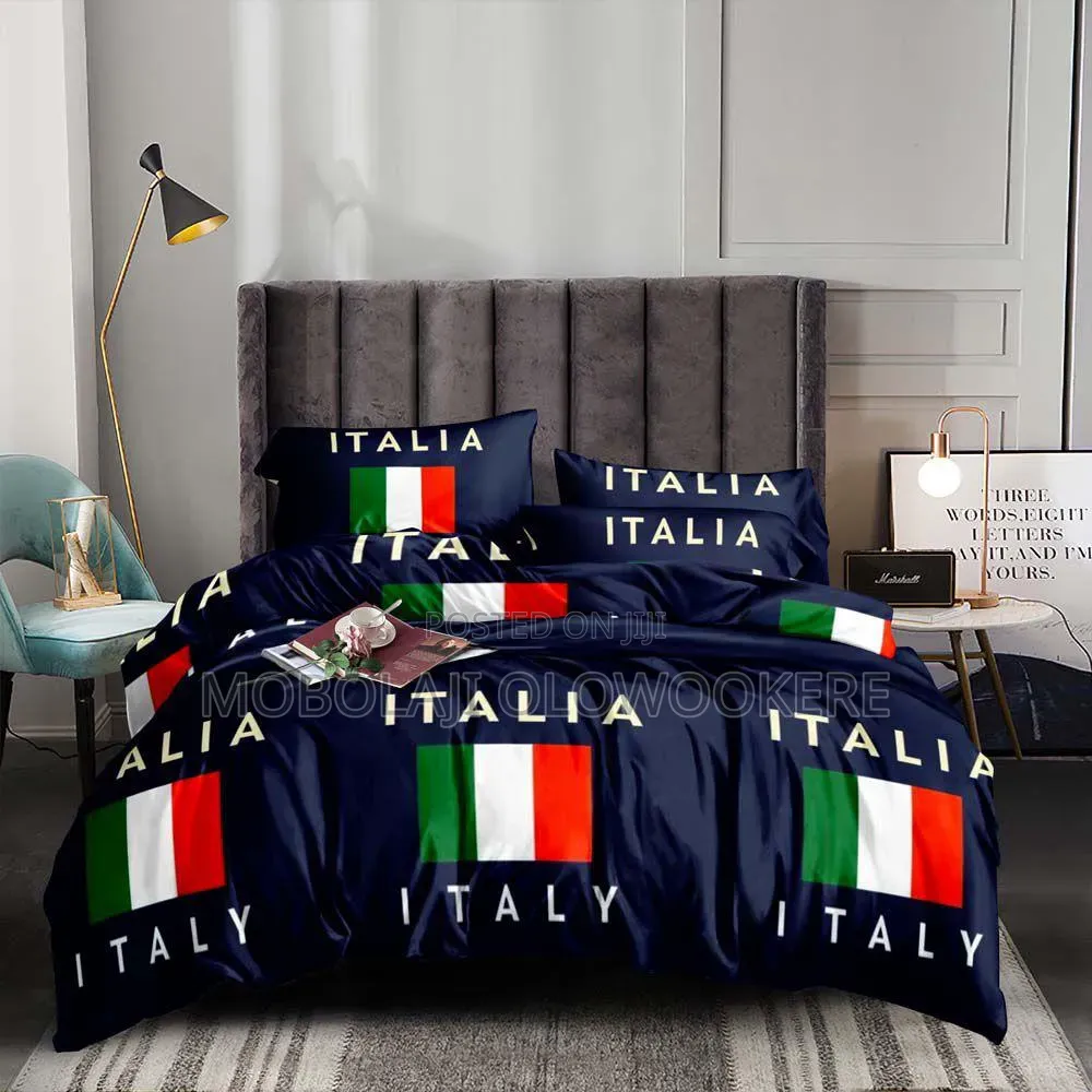 Lovely Set of Duvet Bedsheet and 4 Pillowcases