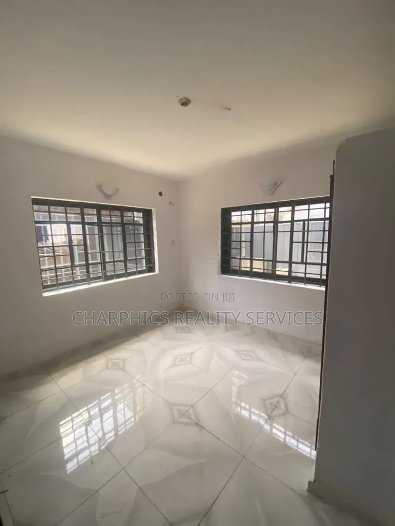 3bdrm Apartment in Mende for rent
