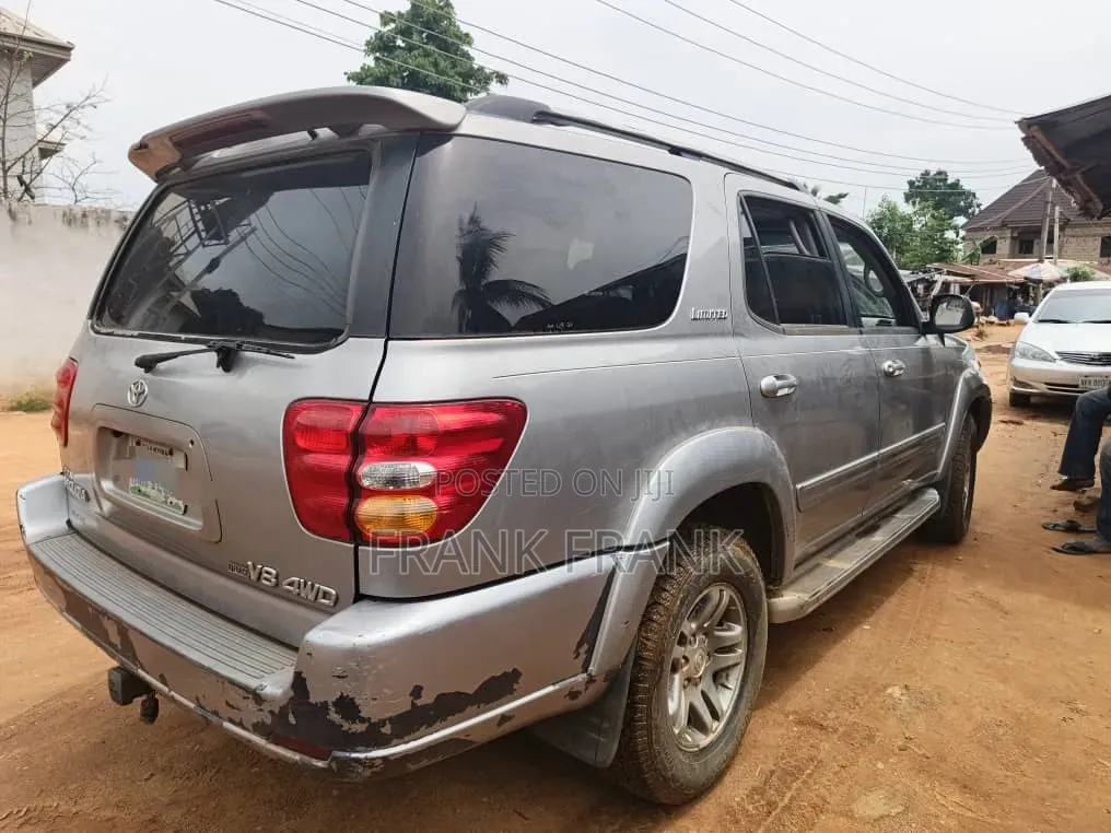 Toyota Sequoia 2006 Silver