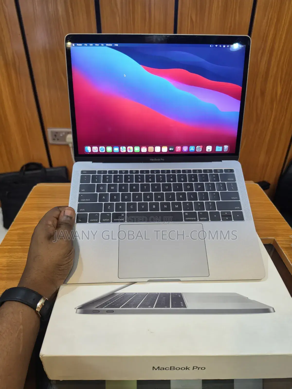 Laptop Apple MacBook Pro 2017 8GB Intel Core i5 SSD 256GB