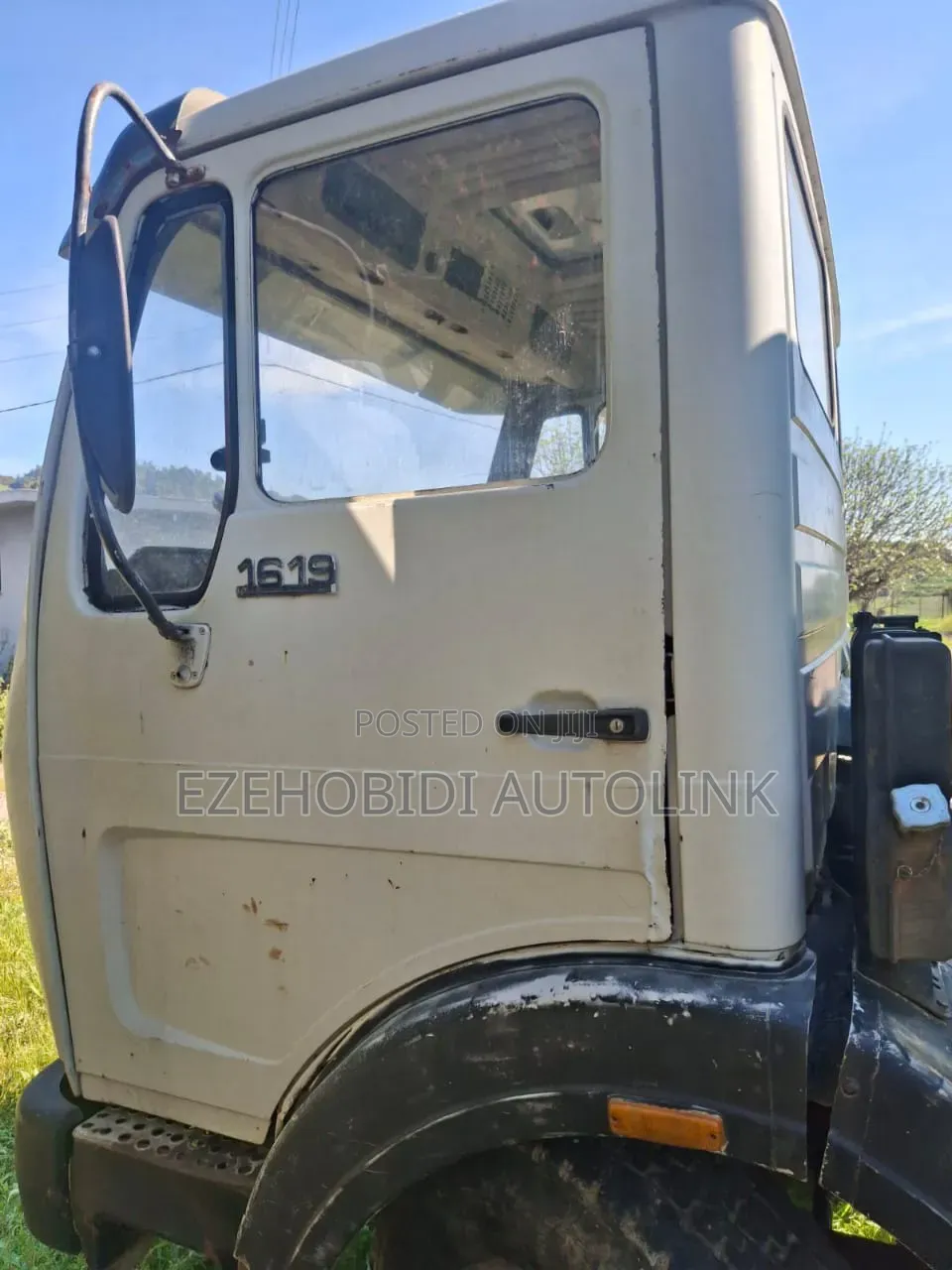 Mercedes 1619 V6 Truck .Cap and Chassis