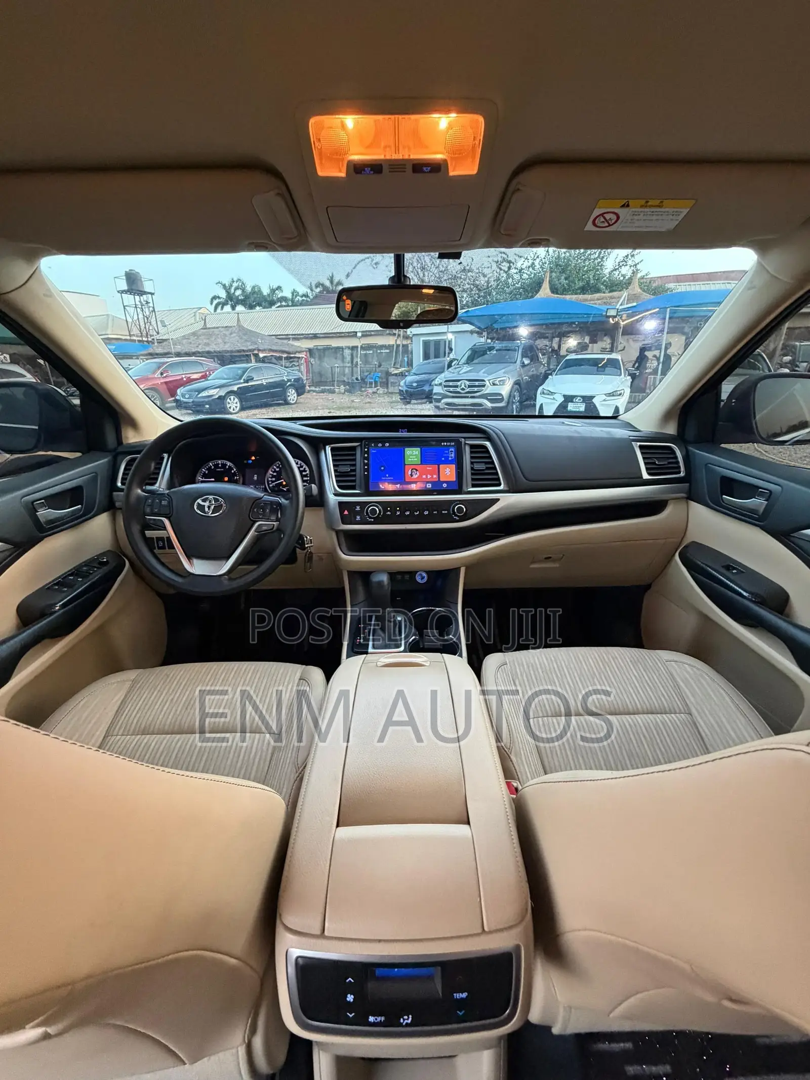 Toyota Highlander LE 2019 Black