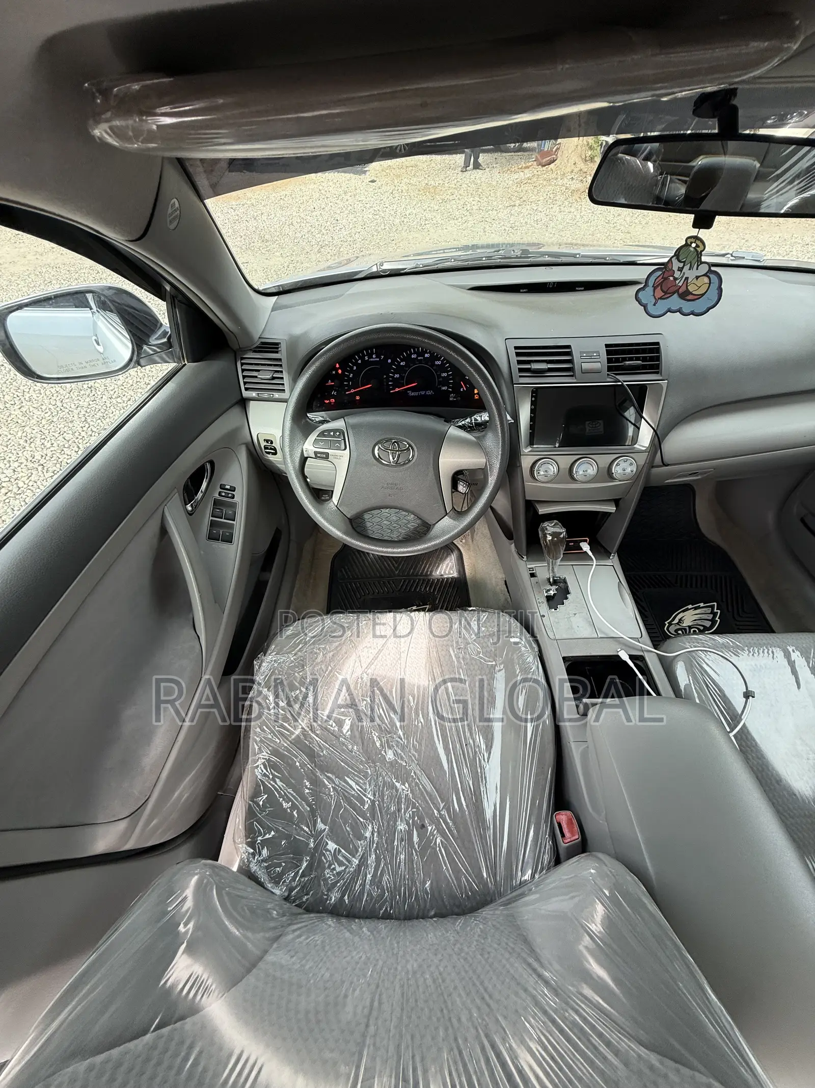 Toyota Camry LE 4dr Sedan (2.5L 4cyl 6AM) 2010 Silver