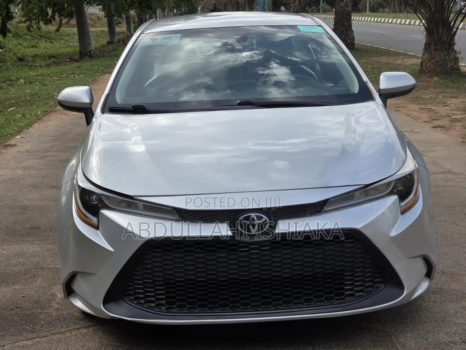 Toyota Corolla LE 2020 Silver