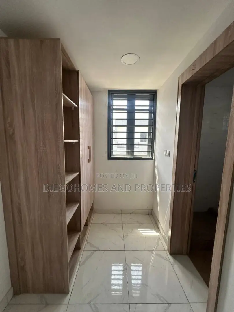 4bdrm Duplex in Ikate-Elegushi for rent
