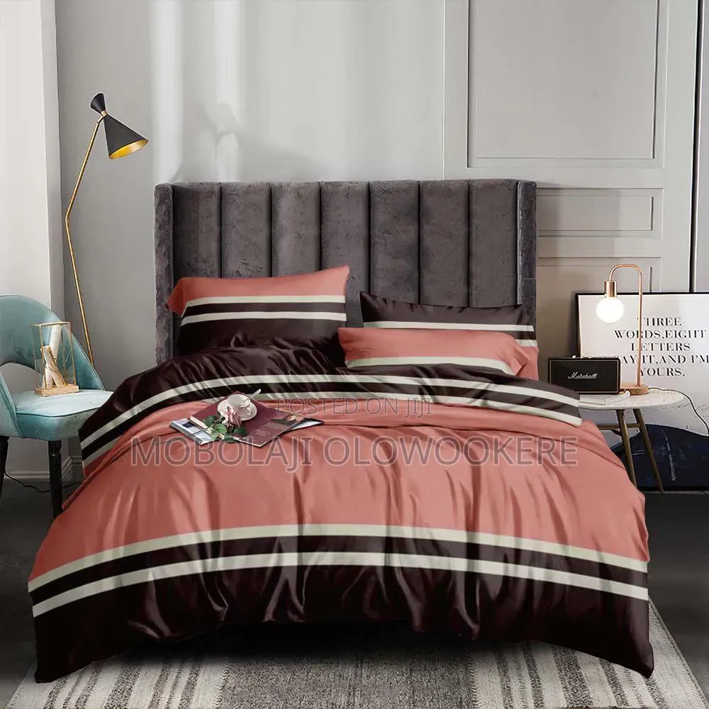 Colourful Set of Duvet Bedsheet and 4 Pillowcases