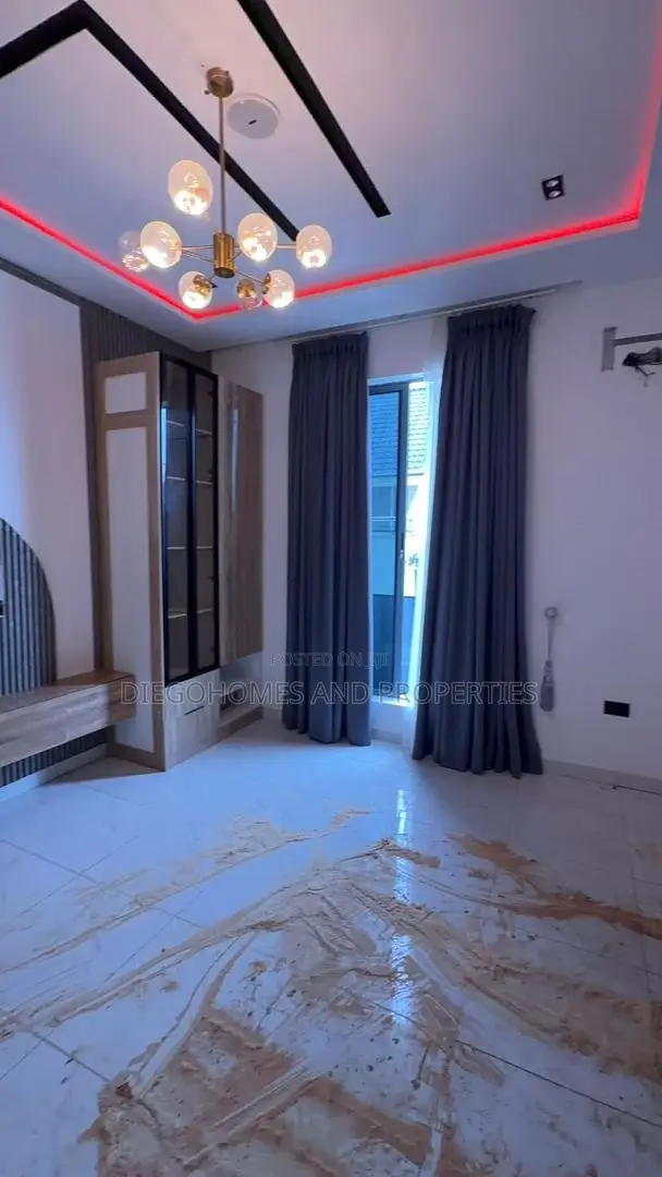 2bdrm Apartment in Ikate-Elegushi for rent