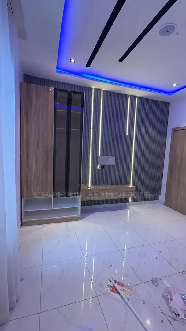 2bdrm Apartment in Ikate-Elegushi for rent