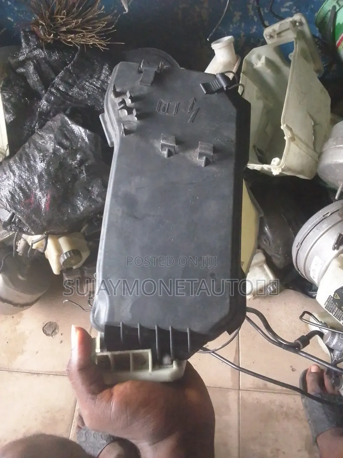 Mercedes Benz C300 Fuse Box Cover , Battery Cover